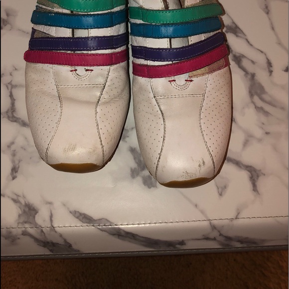 Lacoste - Picture 1 of 5